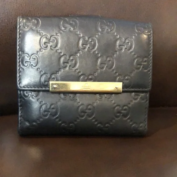 GUCCI Black Lambskin GG Guccismo Bifold Wallet With Billfold Coin Section - Picture 17 of 17